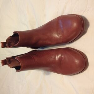 Brown ankle booties. 2 For $10